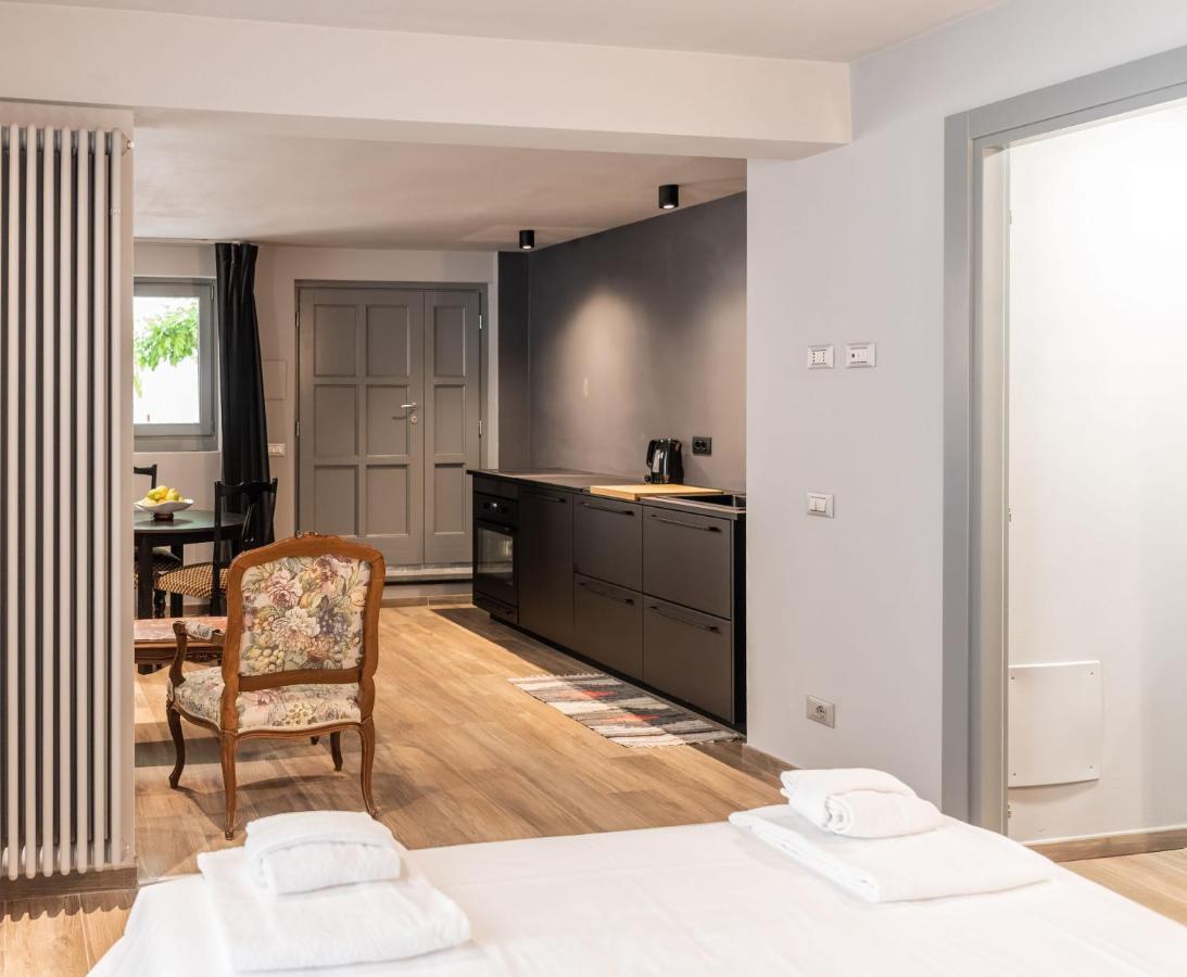 Wisteria Court - Suite 2 - Menaggio Exteriör bild